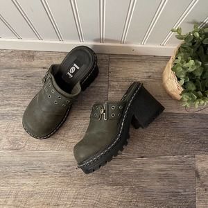 Vintage LEI Green Platform Mules 90’s Y2K Grunge Lug Sole Size 7